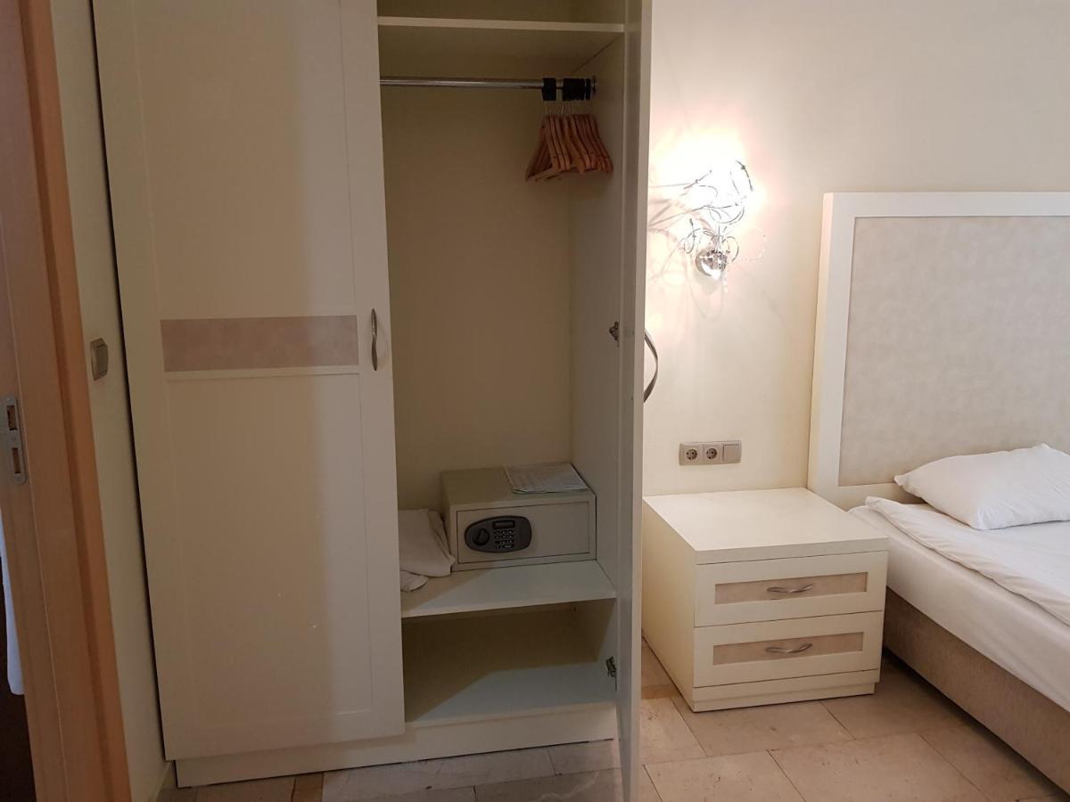 Goldcity 2 Bedroom *