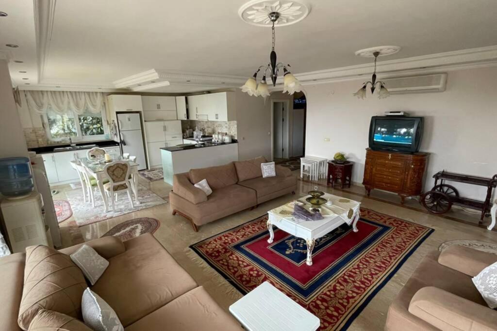 Bektas Luxury 5+2 Private Swimmingpol Villa Alanya