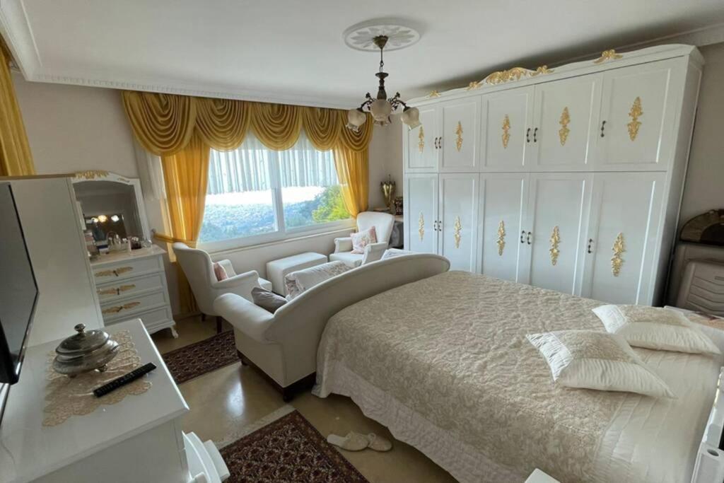 Bektas Luxury 5+2 Private Swimmingpol Villa