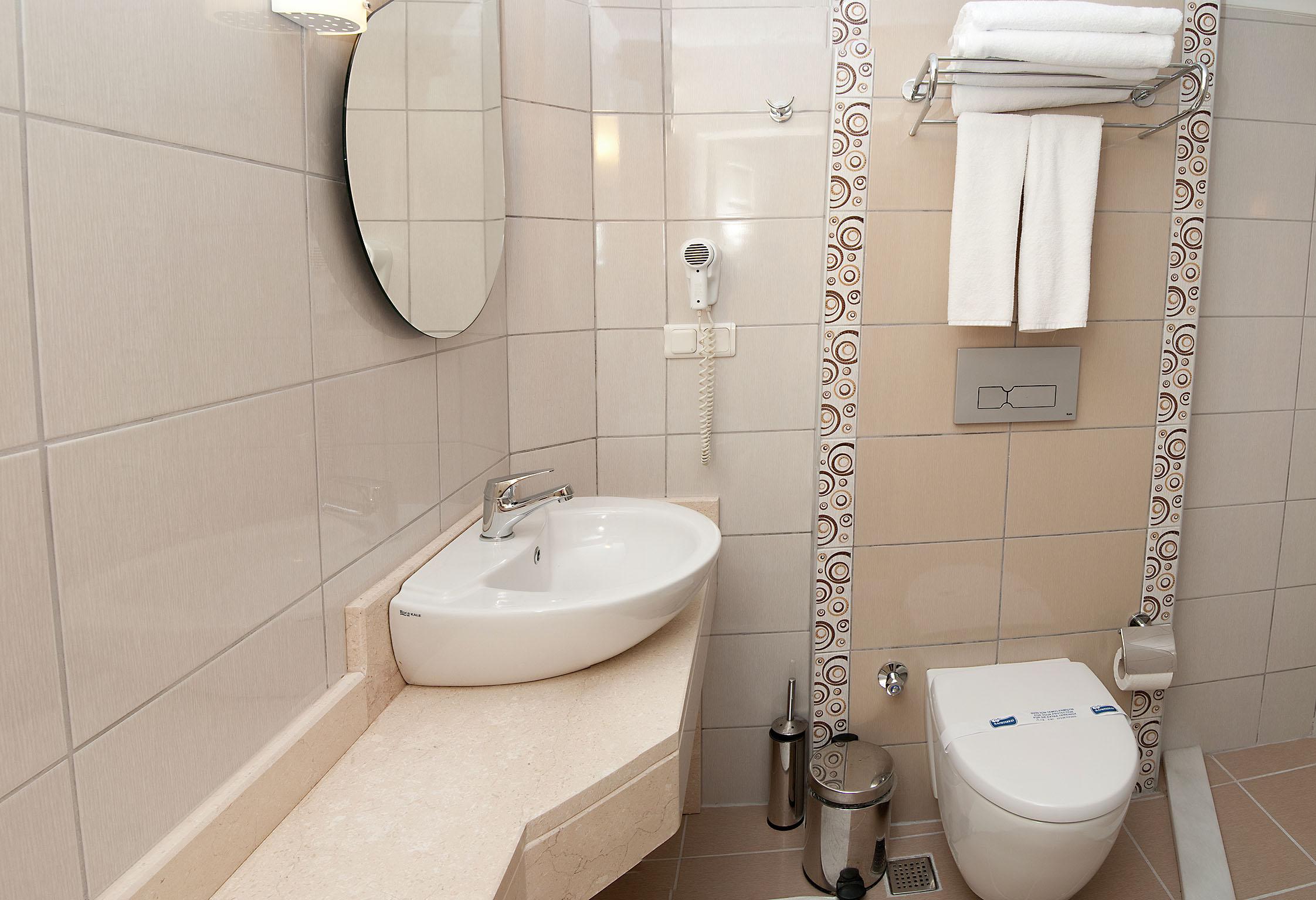 Azak Hotel
