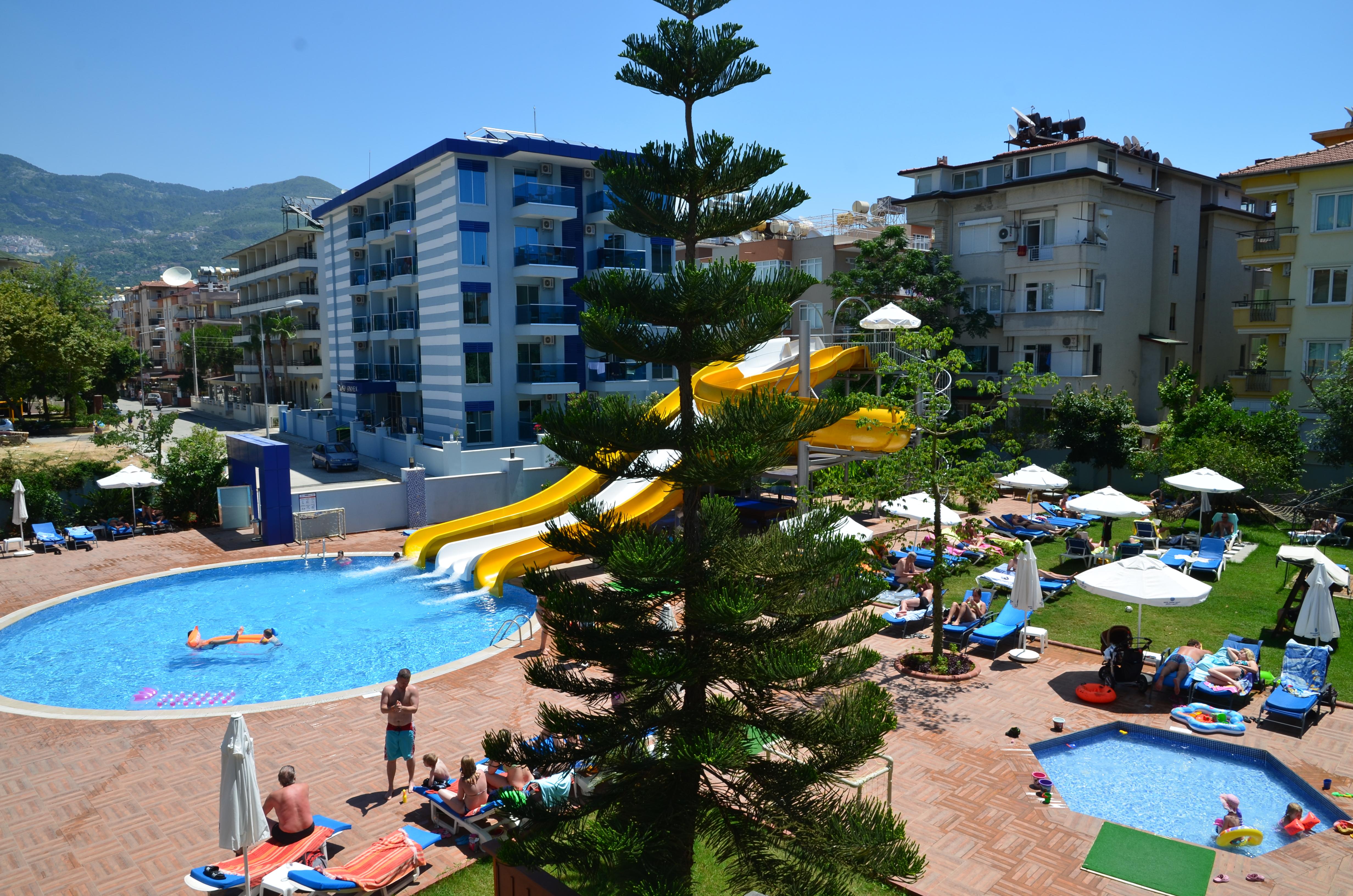 Hotel Grand Zaman Garden 4*