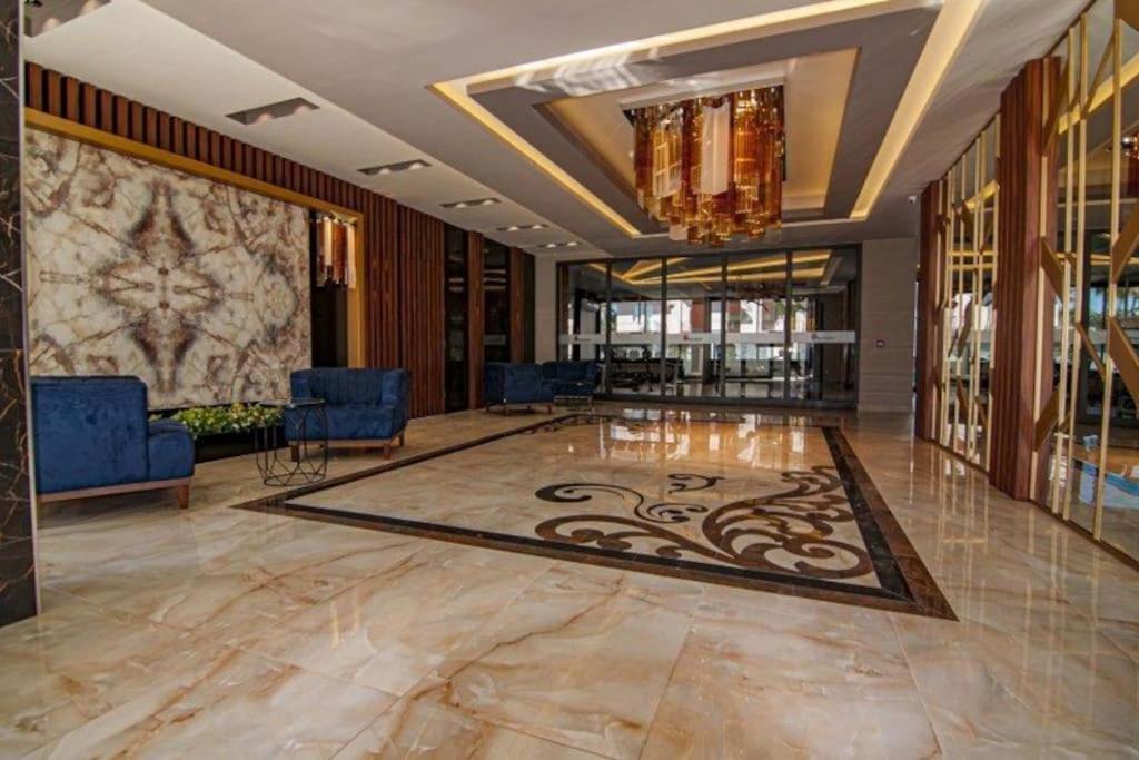 Luxurious With Sea View And Spa Center Apartment *