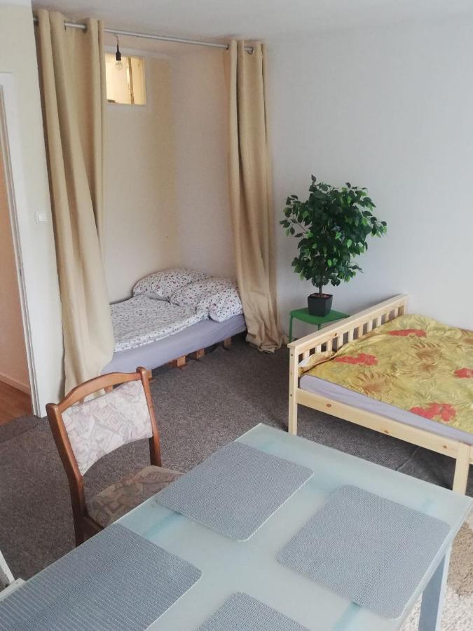 Earthquake S-a-f-e! - Nice Opposite Of Beach With Umbrellas, 3 Bikes, Smart Tv, Full Equipped Kitchen, Free Parking, Own 70mbps Wifi, Pool And Terrace, Play Ground, Barbecue, Table Games, Pick-up Service, Travel Agency Apartment *
