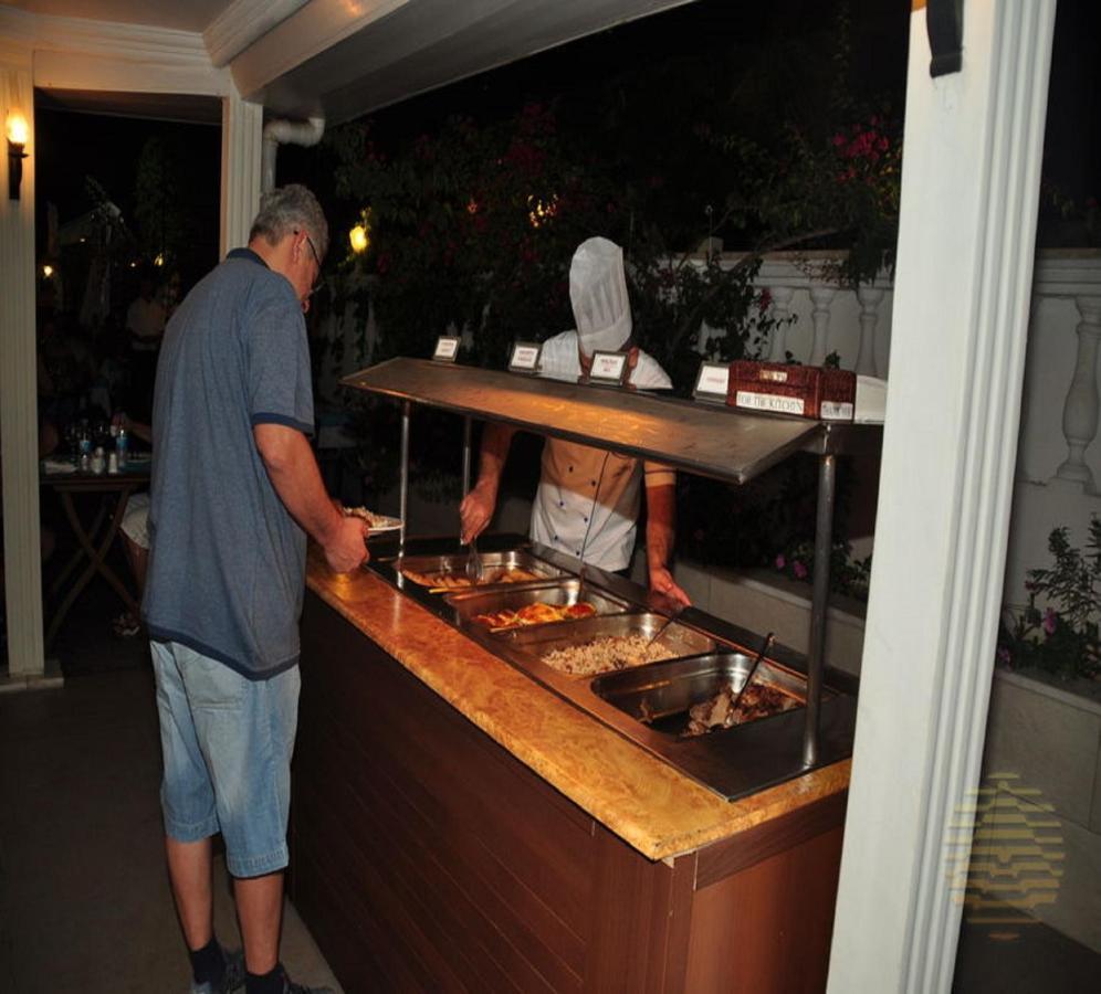 Azak Hotel 3*
