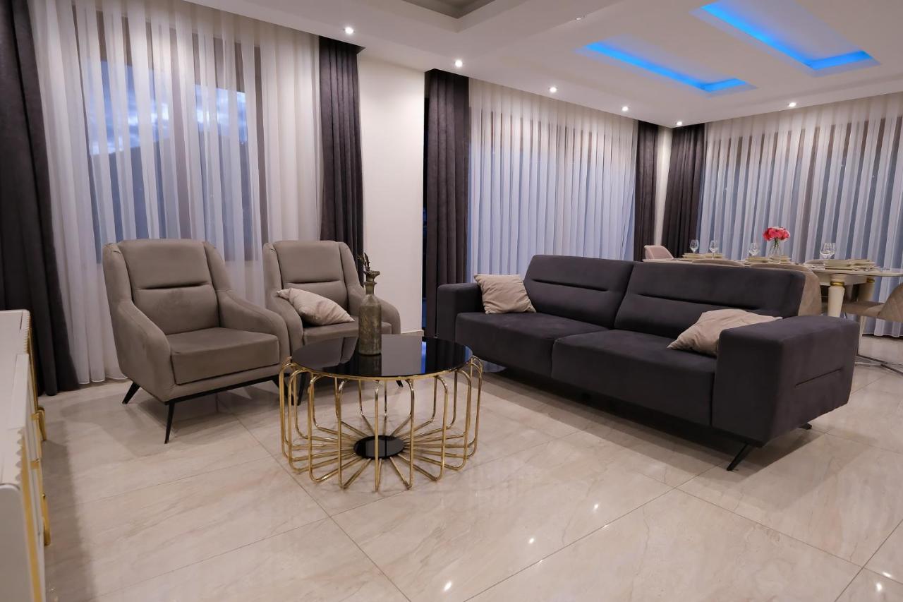 Luxury Villas &