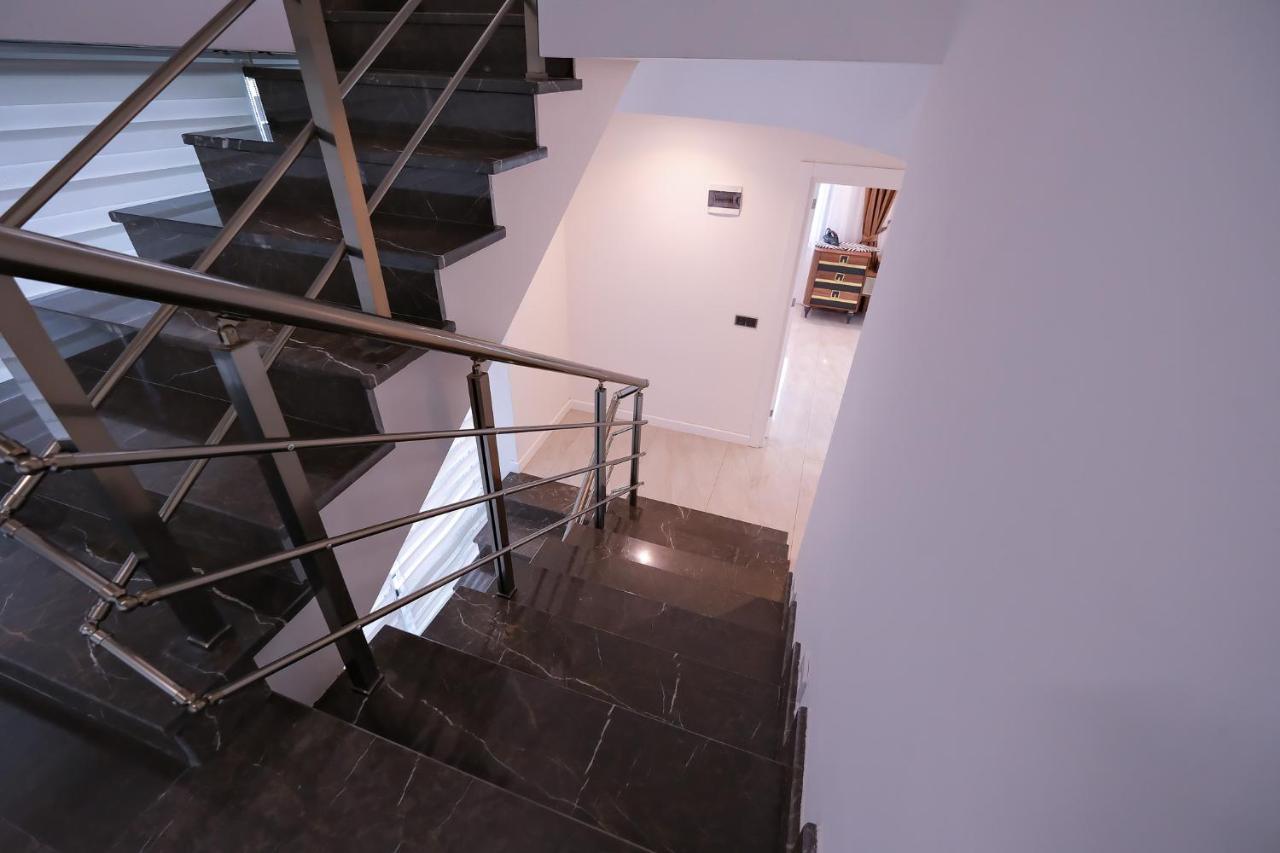 Luxury Villas & Villa *
