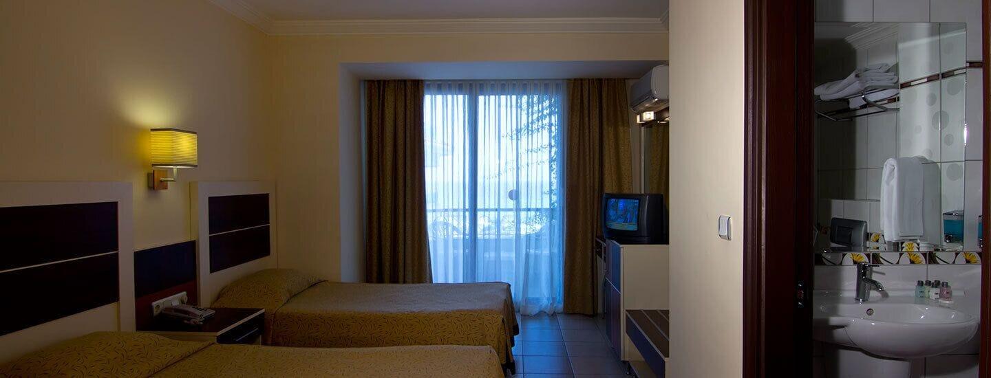 Kaila Krizantem Resort 4*