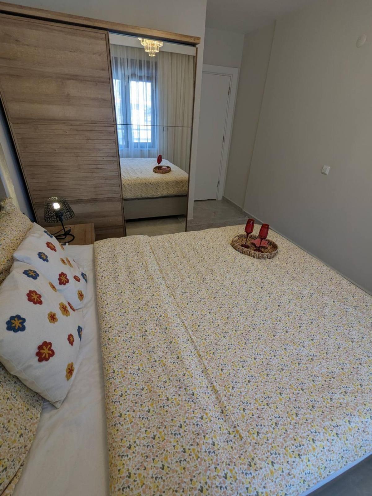 Luxurious With Sea View And Spa Center Apartment *