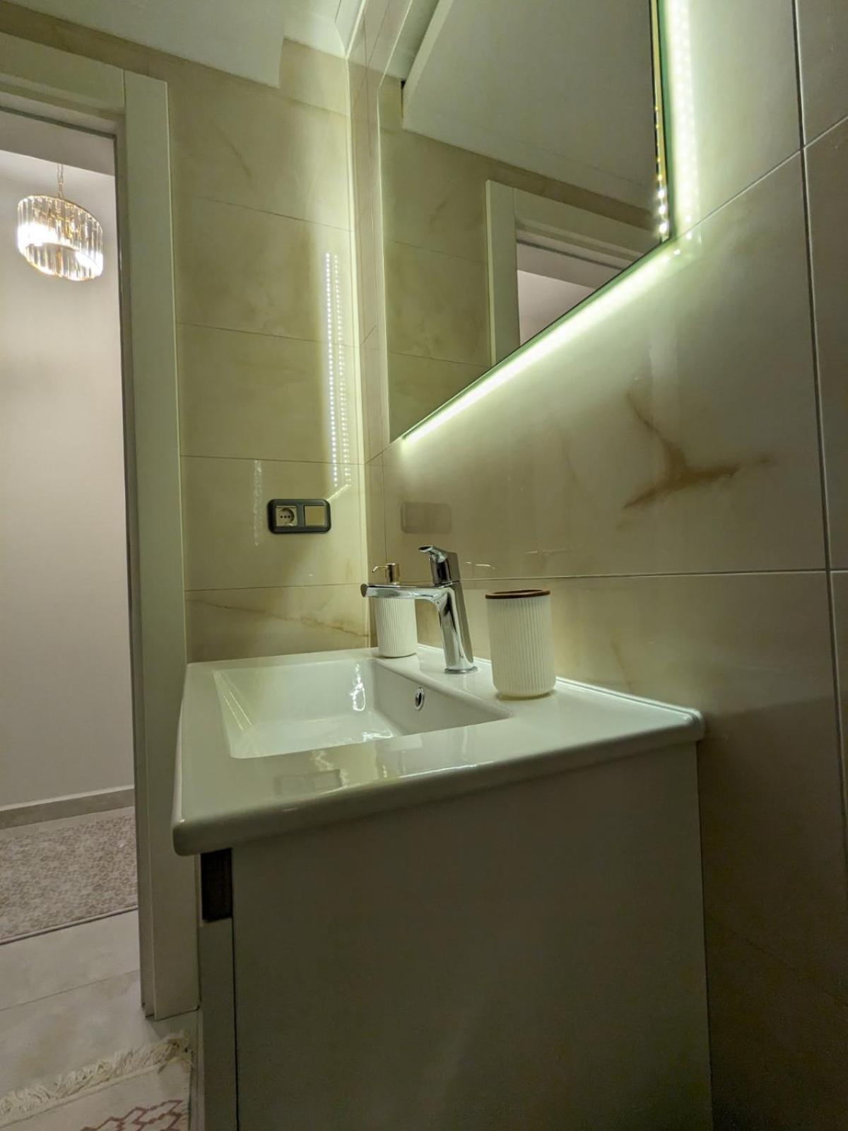 Luxurious With Sea View And Spa Center