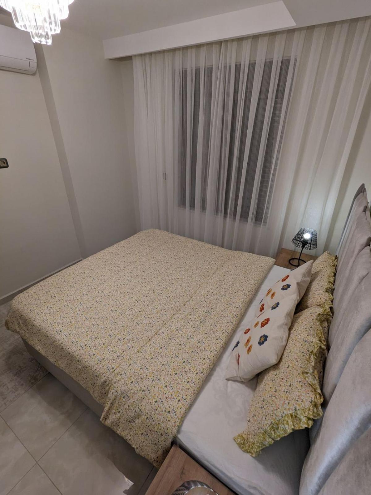 Luxurious With Sea View And Spa Center Apartment