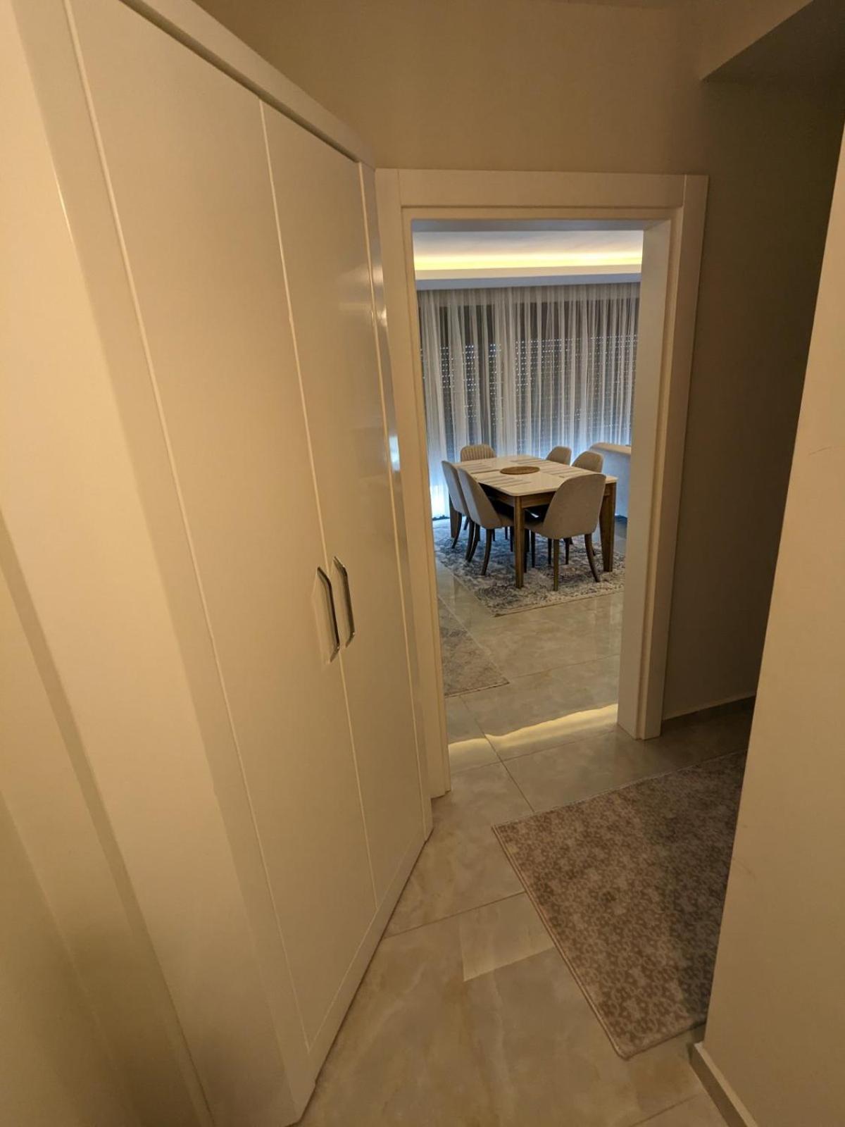 Luxurious With Sea View And Spa Center Apartment