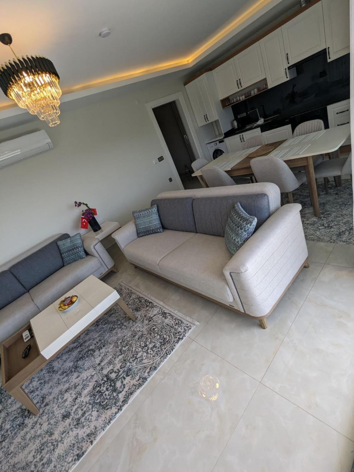 Luxurious With Sea View And Spa Center Apartment *