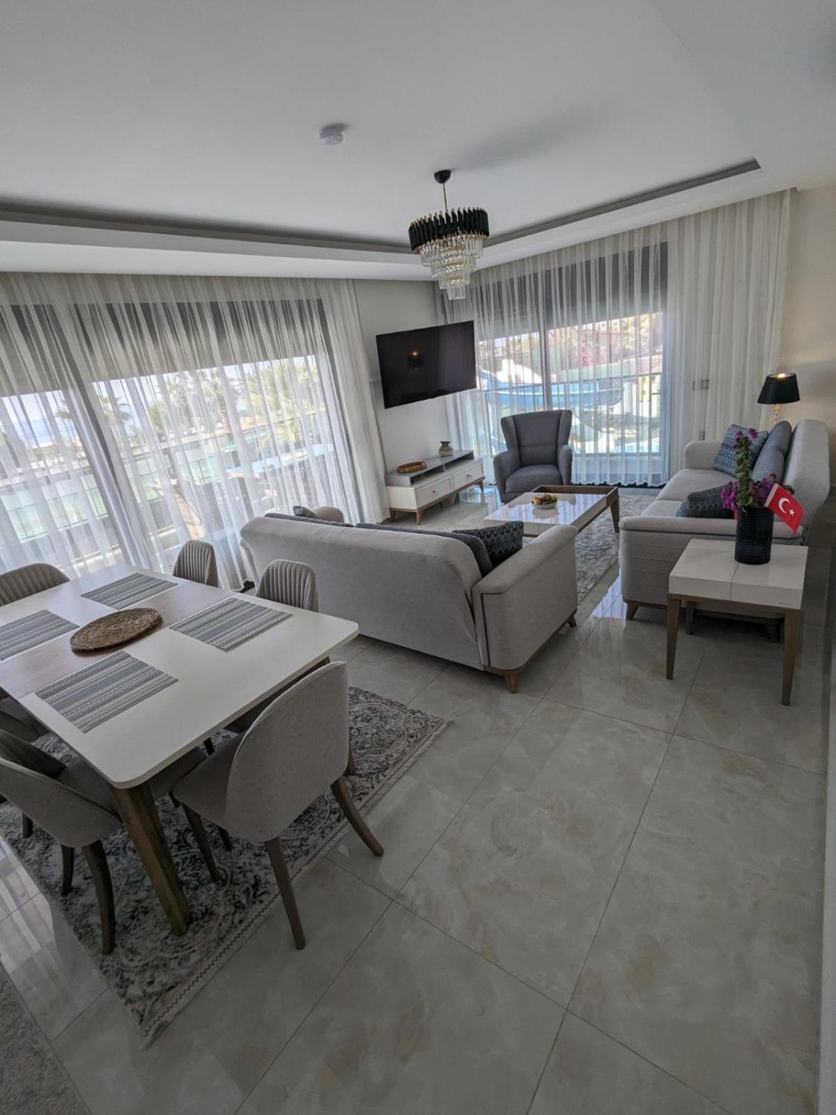 Apartment Luxurious With Sea View And Spa Center Alanya