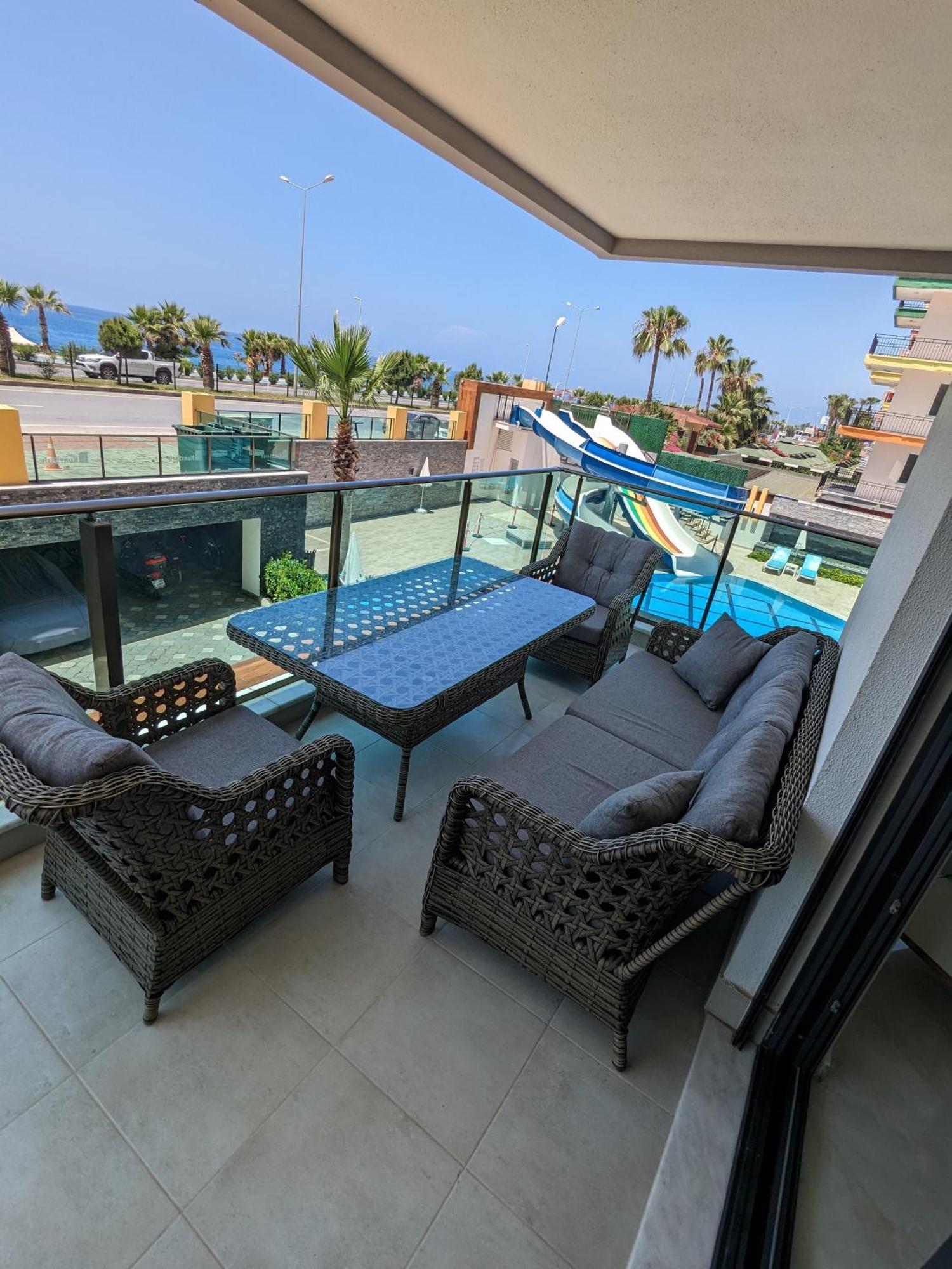 Apartment Luxurious With Sea View And Spa Center *