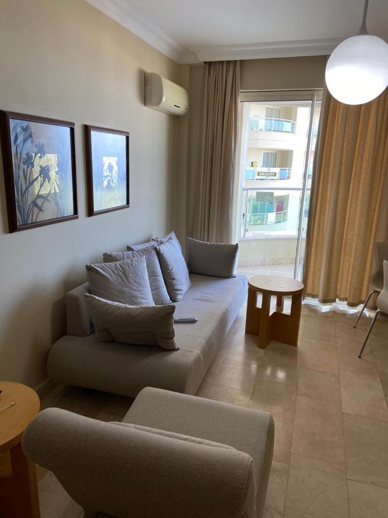Appartement Goldcity 2 Chambres, Vue Sur Mer, Aquapark Non Inclus 5*