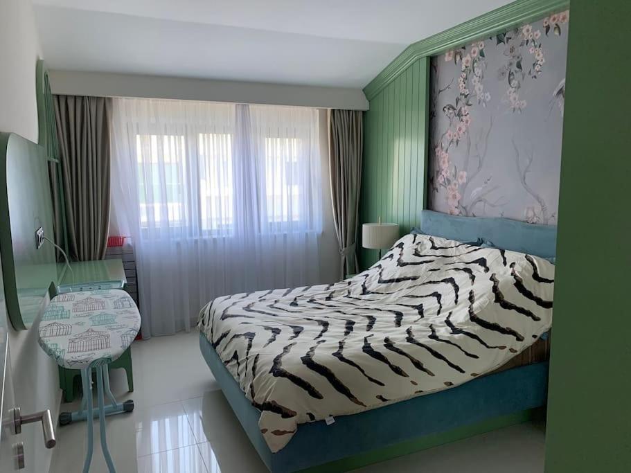 Apartment Luxury Penthouse With Amazing Sea View First Row