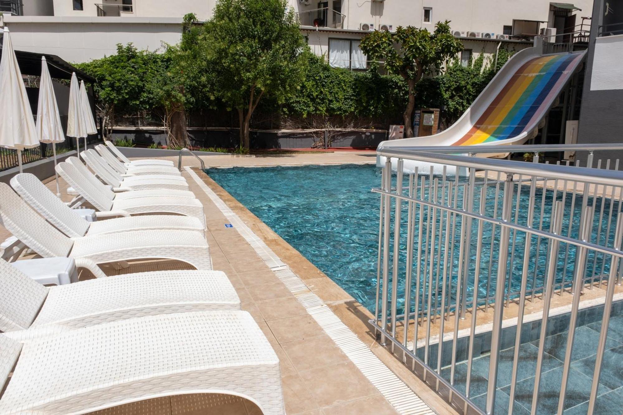 Resort Kaila Krizantem 4*