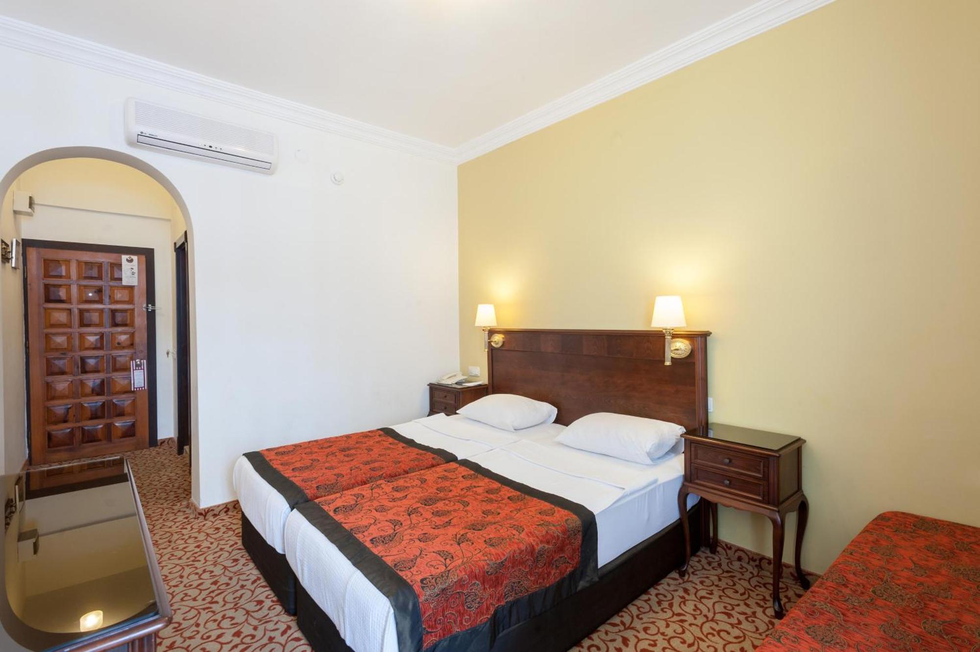 Antique Palace Museum (adults Only) Otel