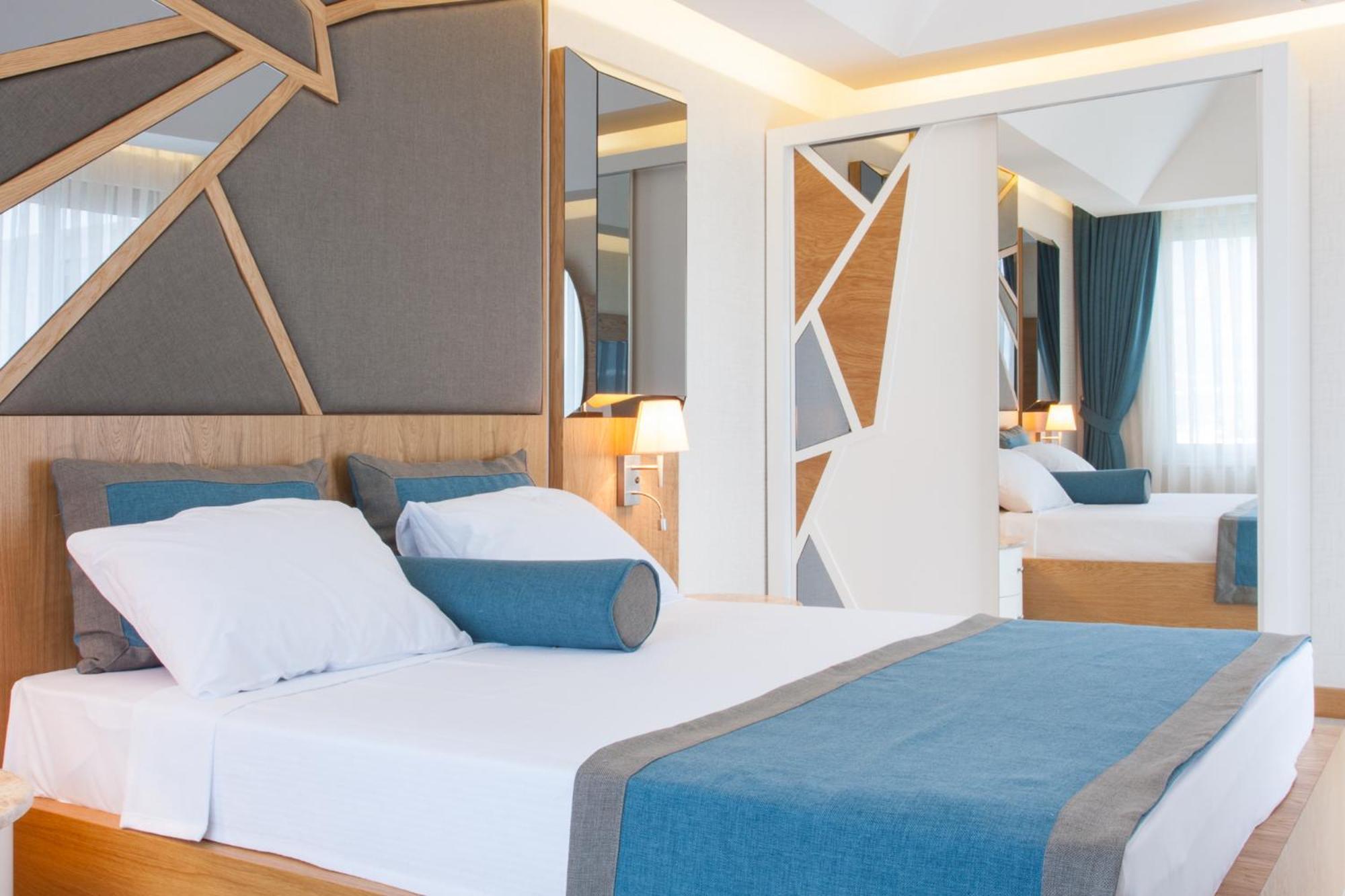 Hotel Graf Victor 4*