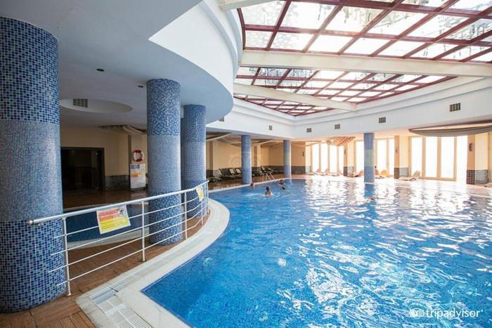 Luxery Goldcity Gold City Hotel 5*