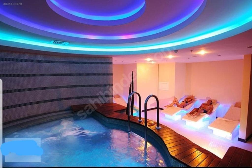 Luxery Goldcity Gold City Hotel