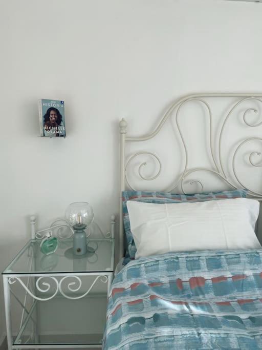 Hygge Flat With Heated Floors & Sunny Balcony! Apartment *