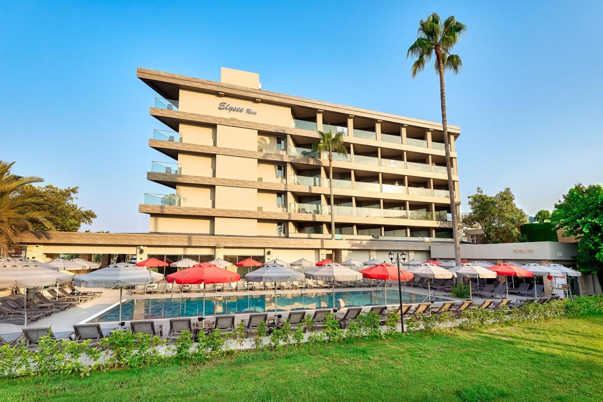 Hotel Elysee 4*