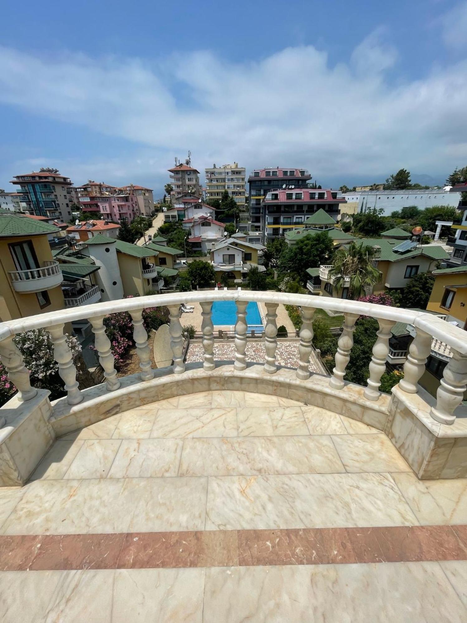 Luxury, 6 Bedroom, 3 Bathroom Alanya
