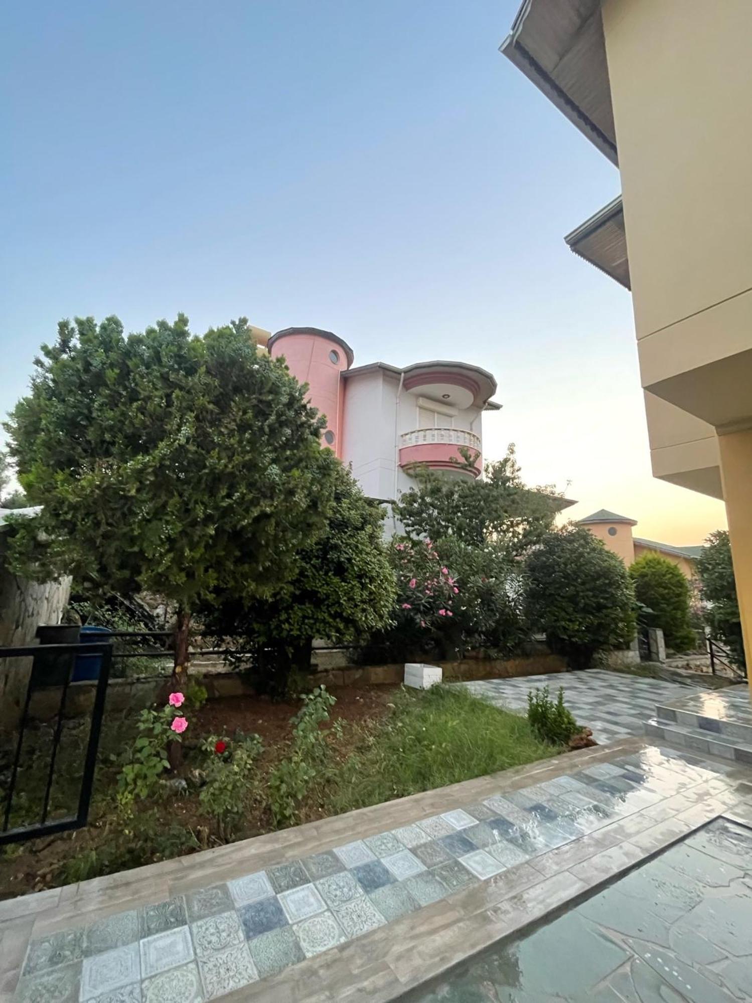 Luxury, 6 Bedroom, 3 Bathroom Villa Alanya