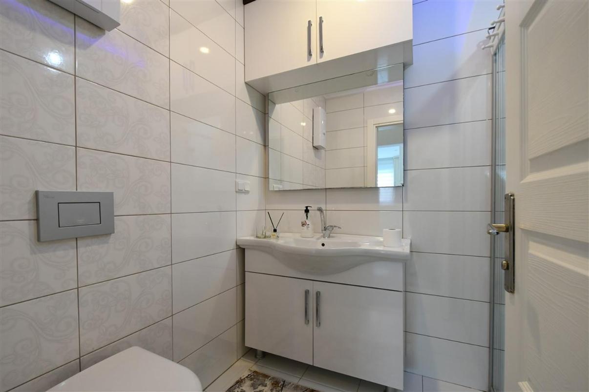 Yekta Atrium Two-room For Rent Just 350 Meters From The Sea In Mahmutlar, Comfortable Living By The Coast Apartment *
