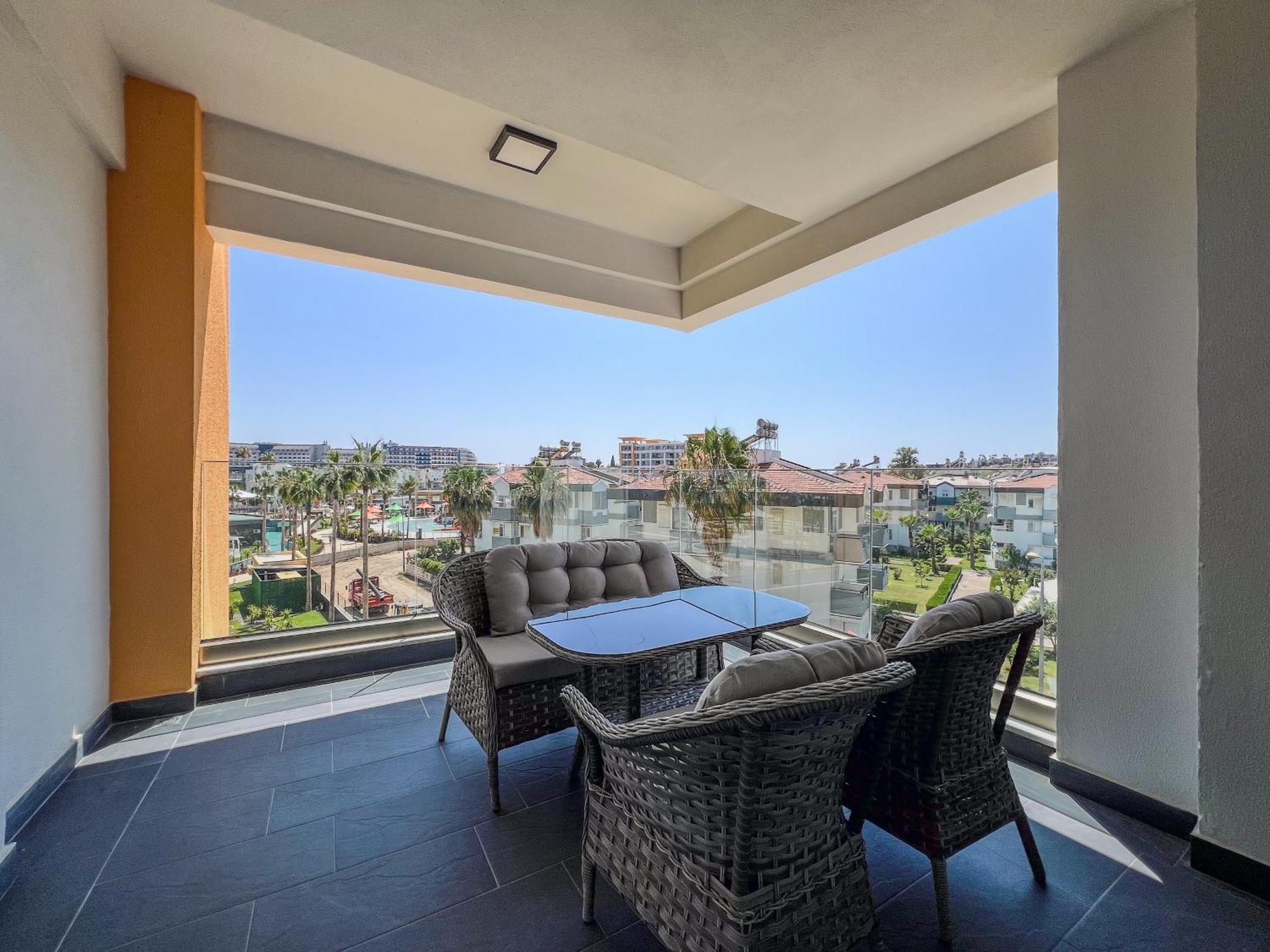 Luxury In 5 Star Apartment