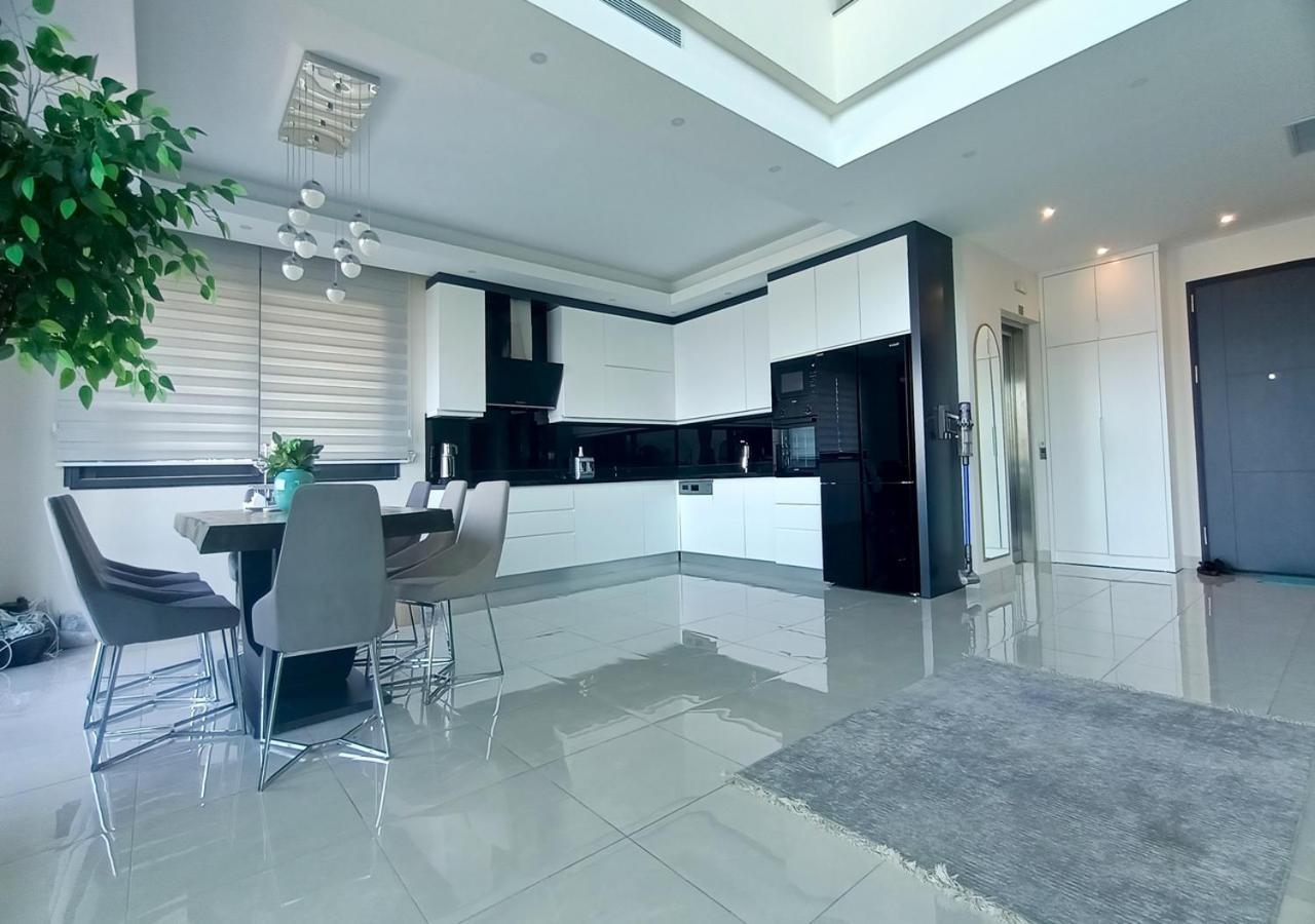 Villa Luxury Seaview With 9000 M2 Access *