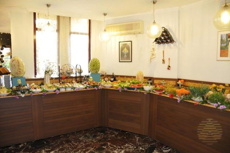 Azak Hotel