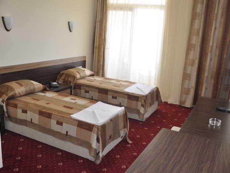 Primera & App Aparthotel 3*