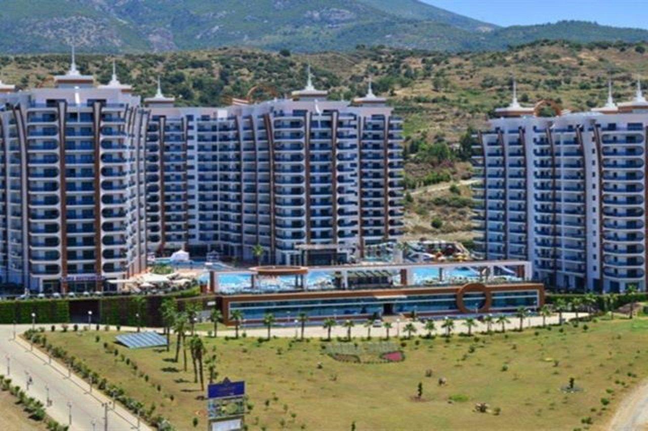 Azura Park Tourism Complex Apartment