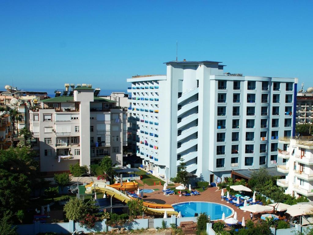 Hotel Grand Zaman Garden