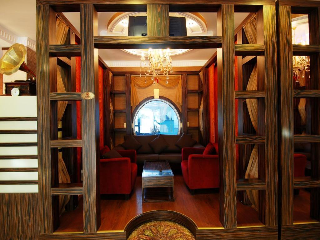 Hotel Grand Zaman Garden 4*