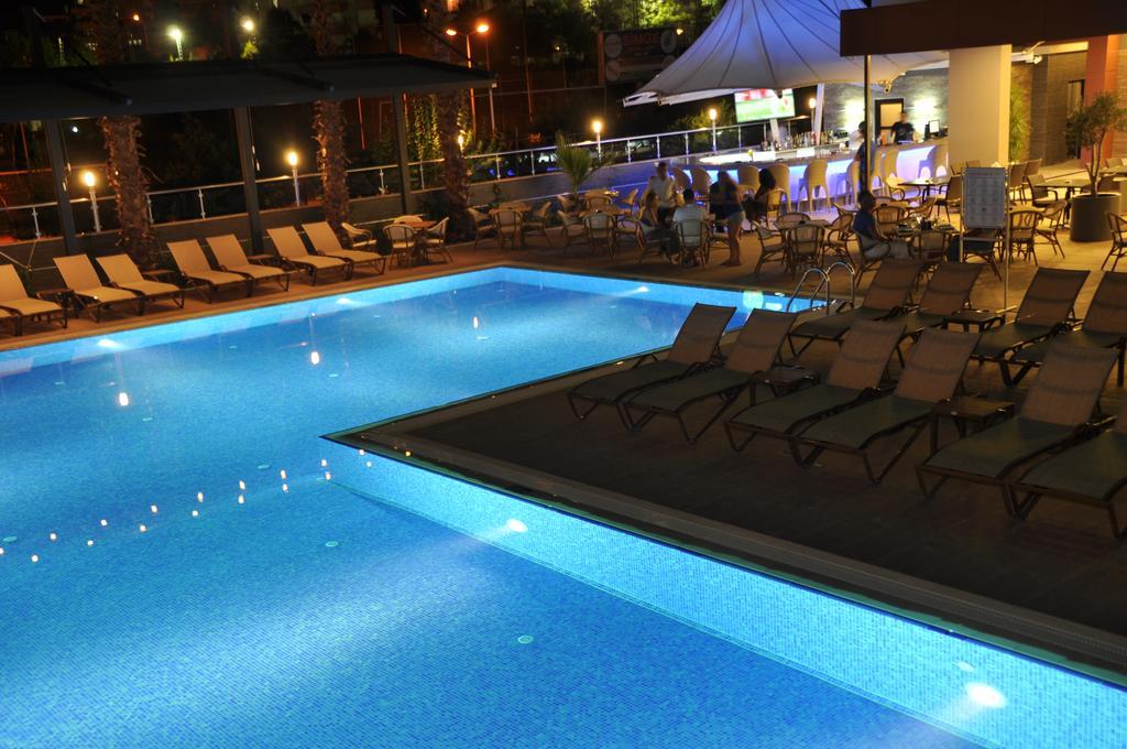Apart Otel Vega 4*