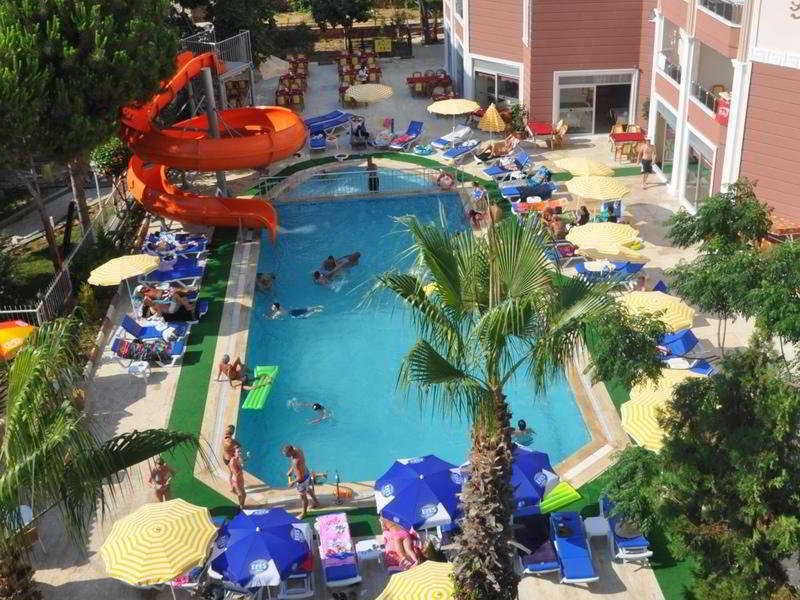 Primera & App Aparthotel 3*
