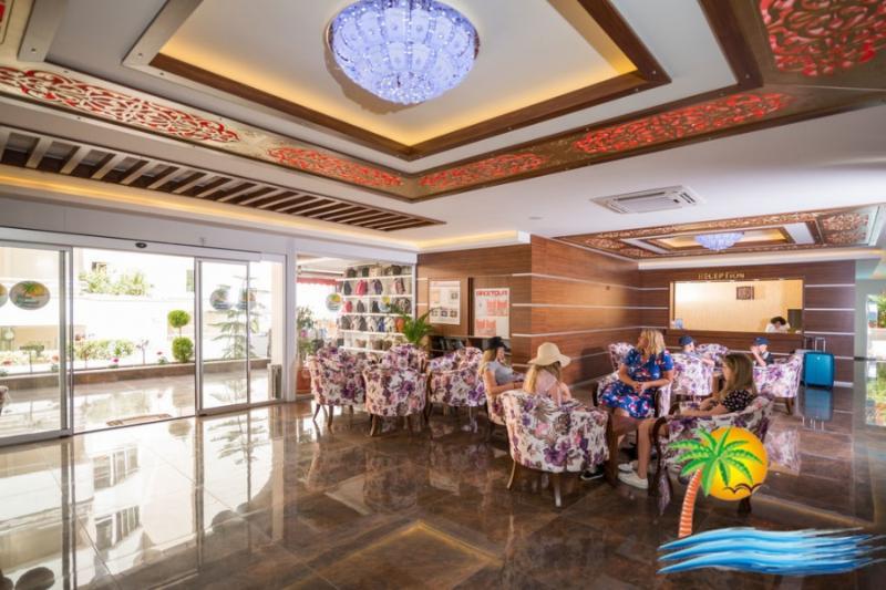 Hotel Kleopatra Blue Hawaii