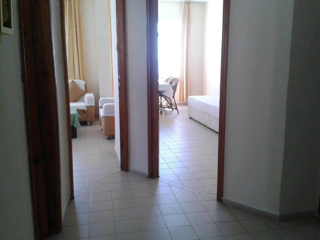 Orange Grove Apart *