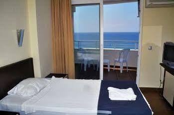 Hotel Kemalhan Beach