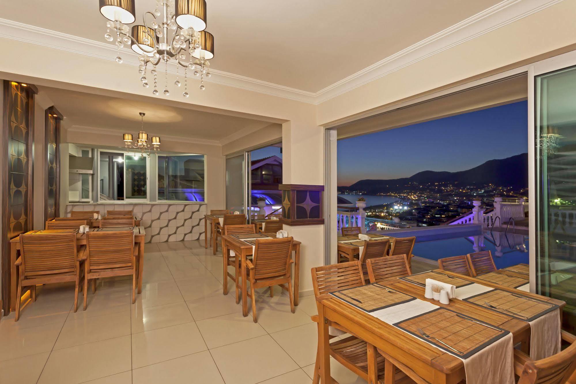 Hotel Sunny Hill Alya