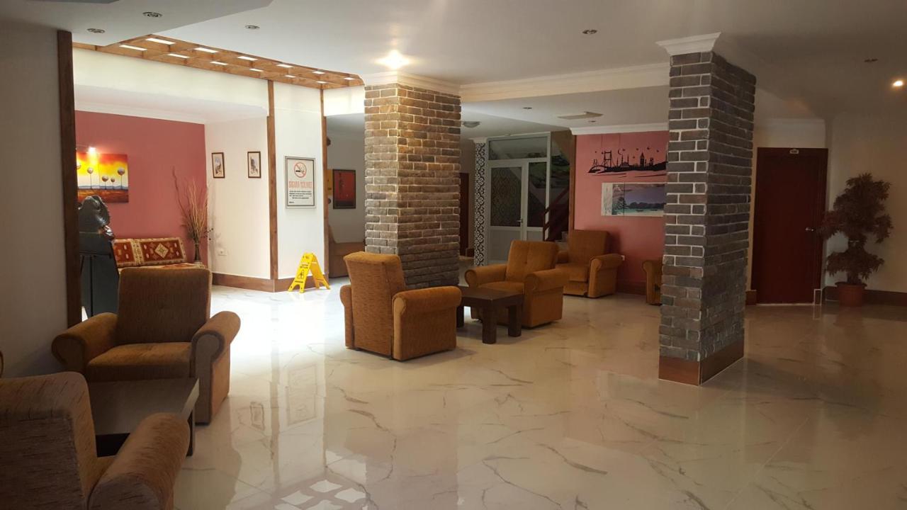 Primera & App Aparthotel 3*