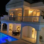 Villa Royal