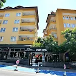 Rose Garden Apart Hotel