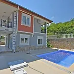 Villa Zehra Private Pool & Garden