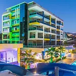 Lory Queen Residence