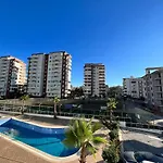 City Street Oba Alanya