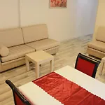 Luxor Apartments